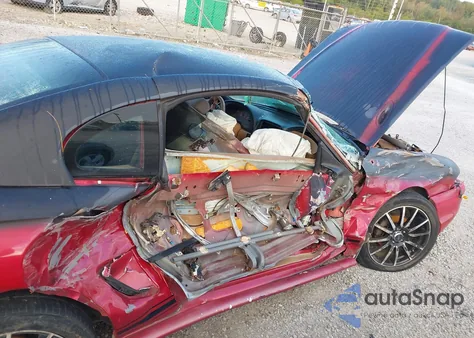 1998 Ford Mustang z USA, uszkodzony, nr VIN 1FAFP4048WF241641